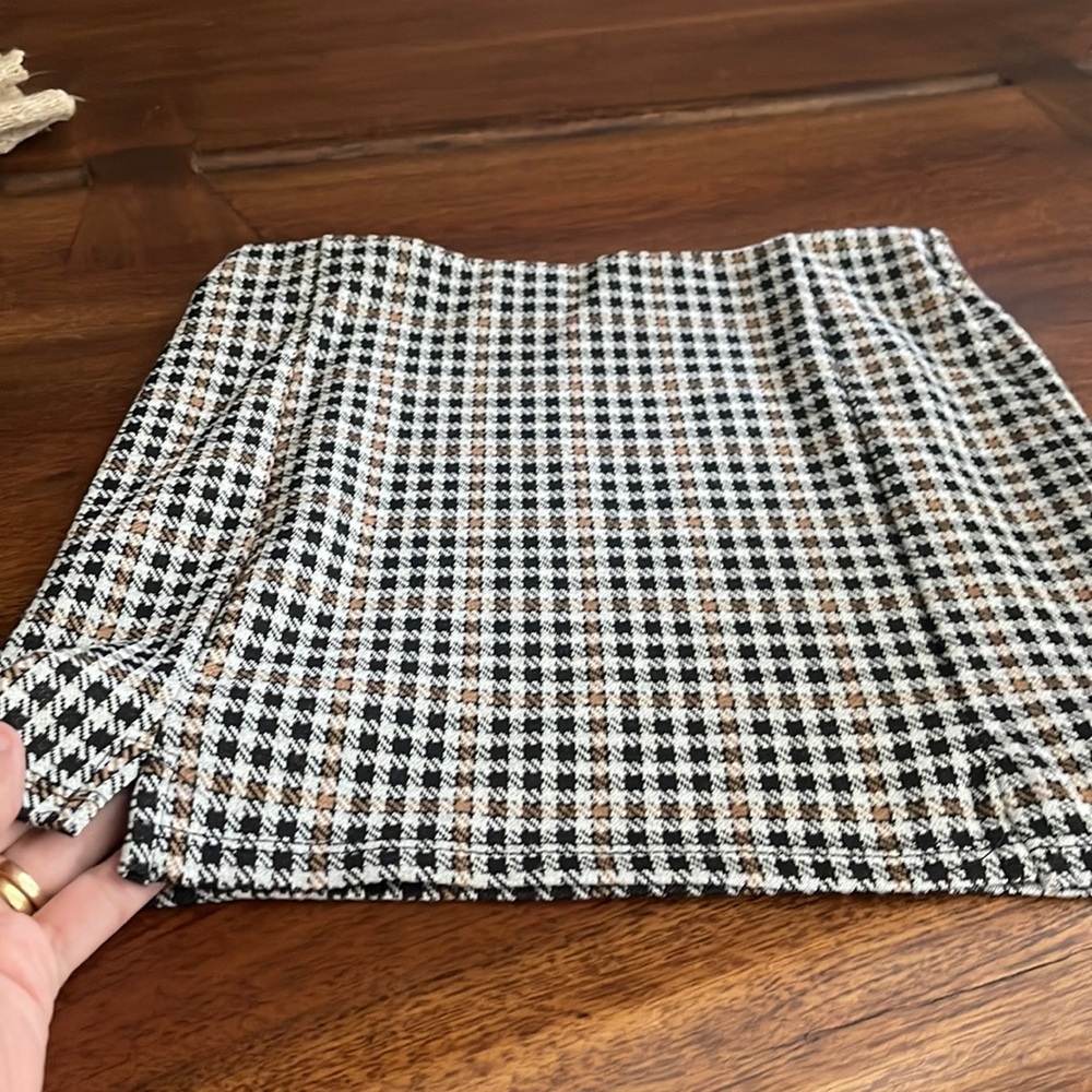 Stretch mini skirt